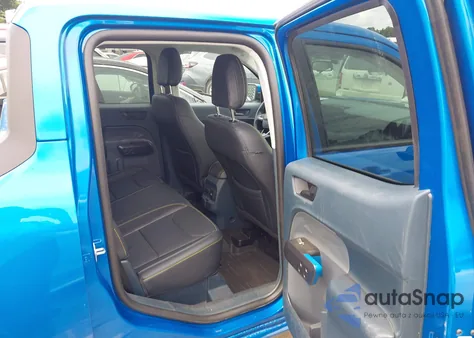 2025 Ford Maverick Lobo z USA, uszkodzony, nr VIN 3FTCW8PA6SRA63020